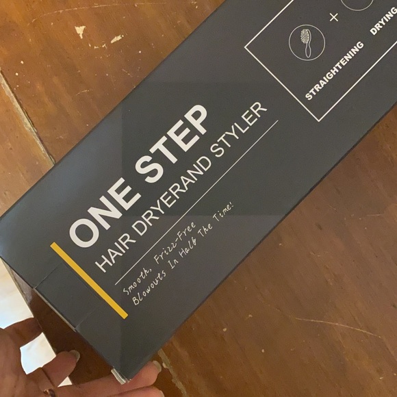 Hairdryer - Picture 2 of 2